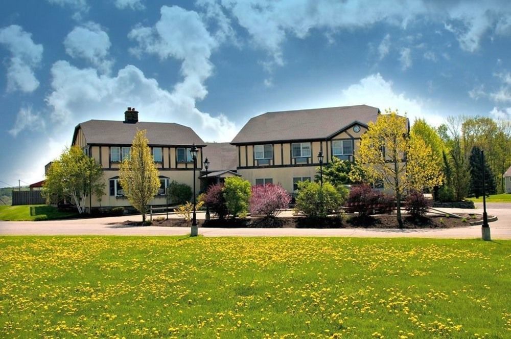 Camelot Restaurant & Inn Clarks Summit Esterno foto