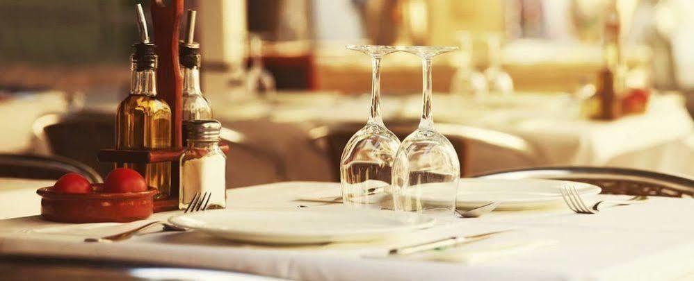 Camelot Restaurant & Inn Clarks Summit Esterno foto