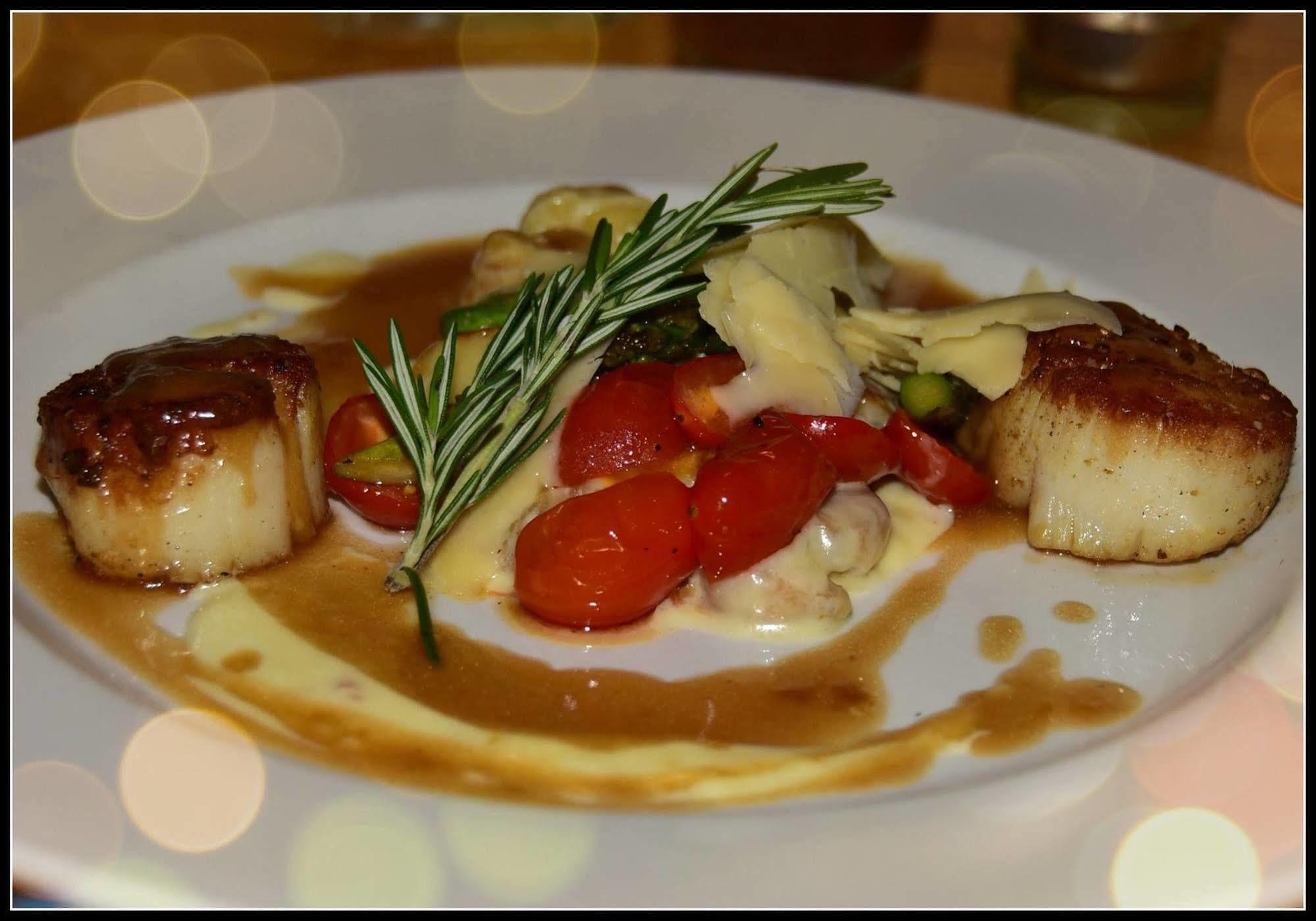 Camelot Restaurant & Inn Clarks Summit Esterno foto